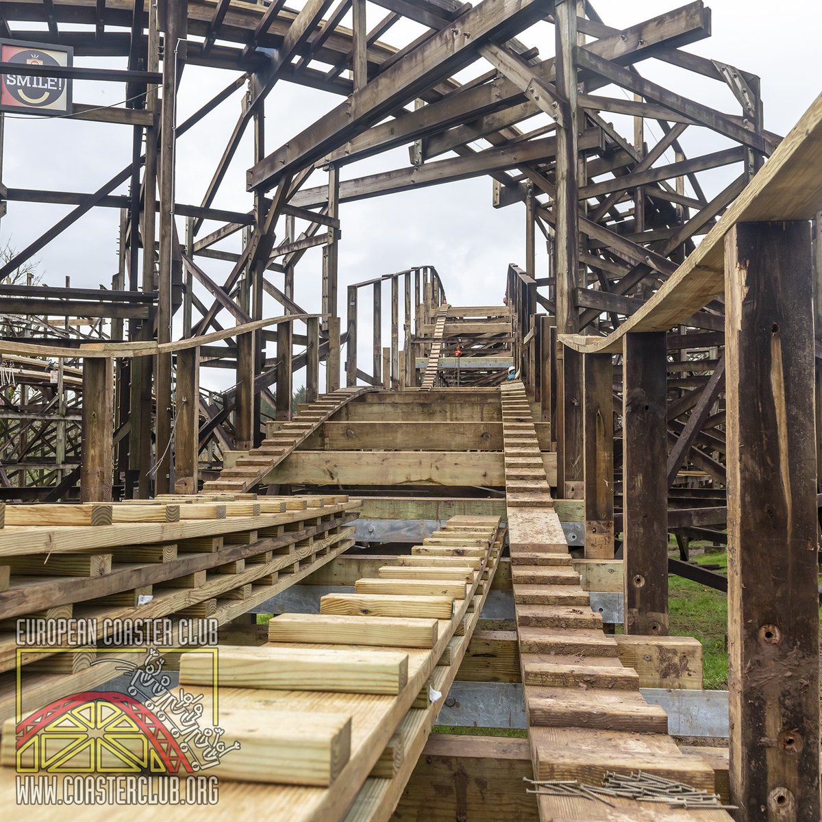 coasterclub's tweet image. With the adoption of modern engineering processes thanks to @thegravitygroup’s awesome engineered precut track, the ride will be a lot smoother. Anyone who has ridden Tonnerre 2 Zeus will have an idea of the improvements GG’s re-profiling &amp;amp; ride performance can make!