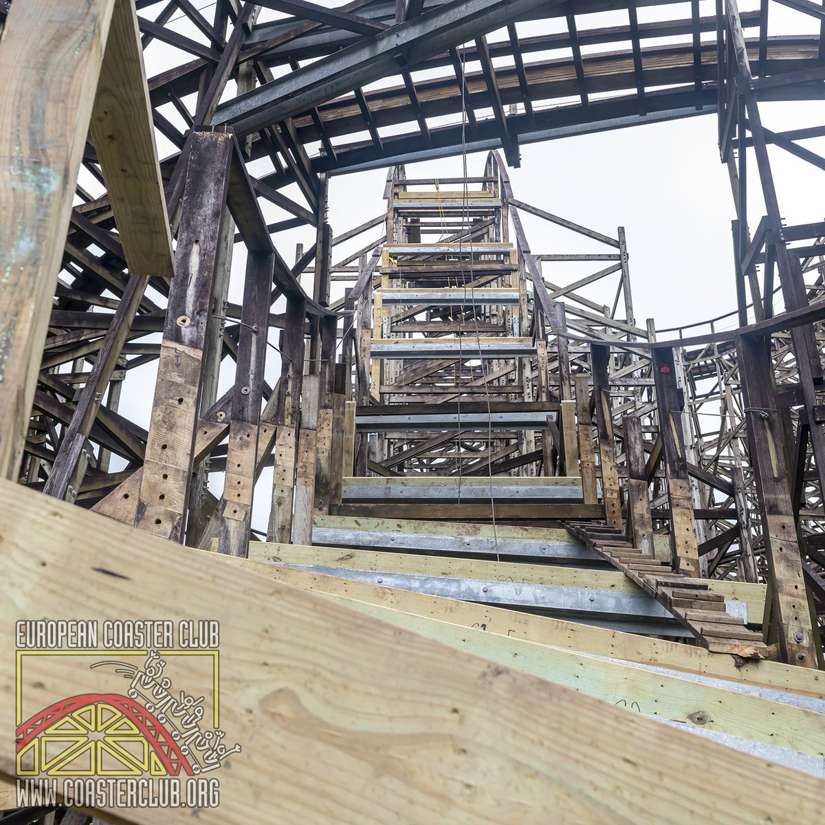 coasterclub's tweet image. With the adoption of modern engineering processes thanks to @thegravitygroup’s awesome engineered precut track, the ride will be a lot smoother. Anyone who has ridden Tonnerre 2 Zeus will have an idea of the improvements GG’s re-profiling &amp;amp; ride performance can make!