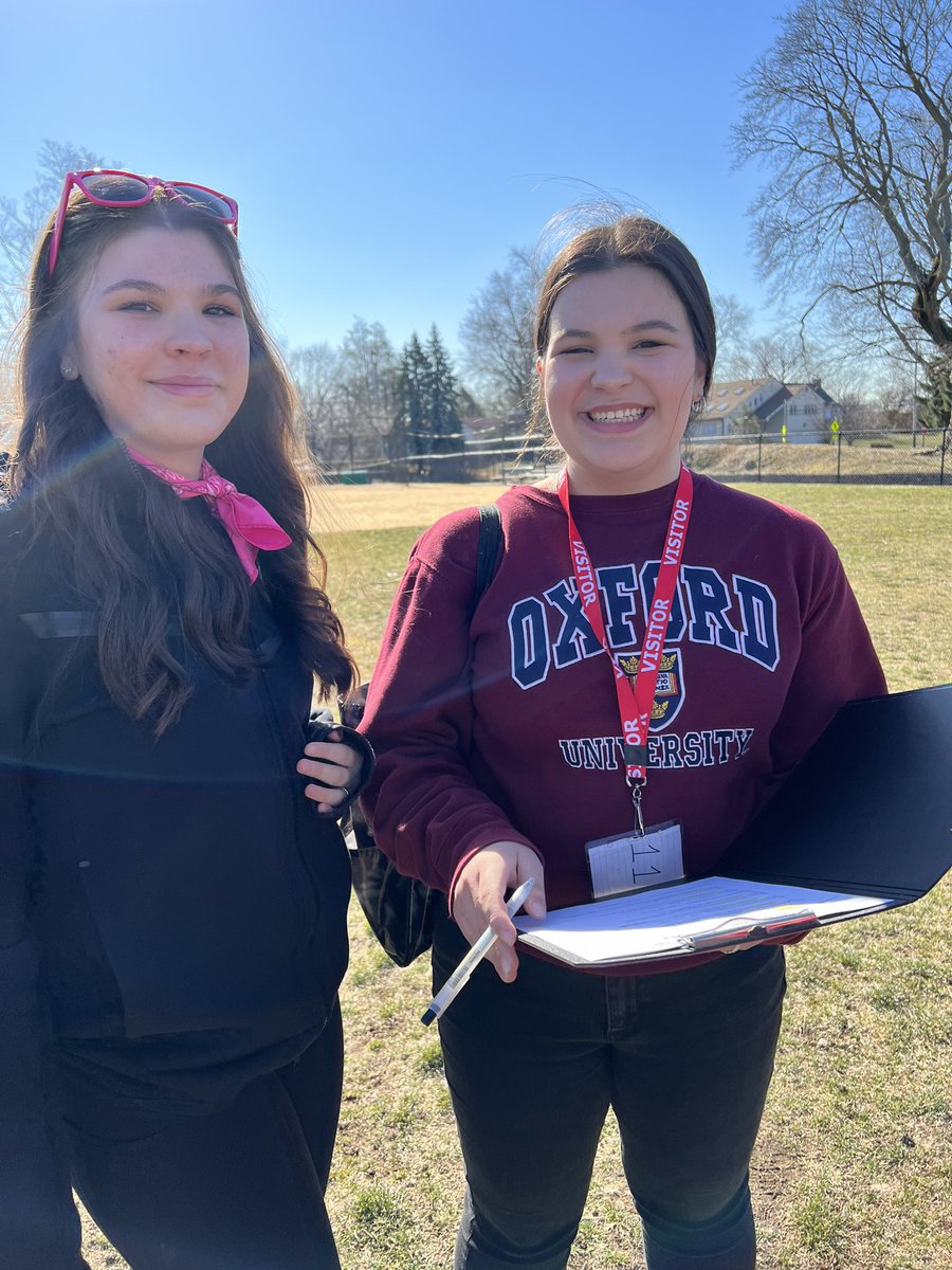 mrsdangelo_ICS's tweet image. Our director, Caroline Majano #Classof2020 and current #Classof2023 sis! @icschool_online