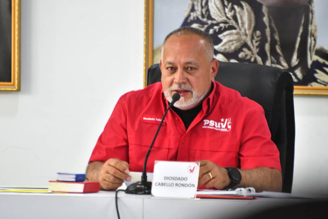 "No le tapamos ningún acto delictivo a nadie, absolutamente a nadie. En la Revolución no tienen espacios los corruptos, eso no es de revolucionarios", Diosdado Cabello. 

<a href="/dcabellor/">Diosdado Cabello R</a> 
#JuntosContraLasMafias