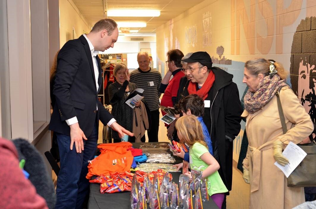 cetconnect's tweet photo. We had a great time at our Carnival of the Animals screening with the @CincyChamberOrc and @AlivenArts yesterday! Thanks to everyone who came out for a sneak peek of this cool program, which will premiere on April 1: https://t.co/7TSy9jk29S. https://t.co/YmnV6mlaxf