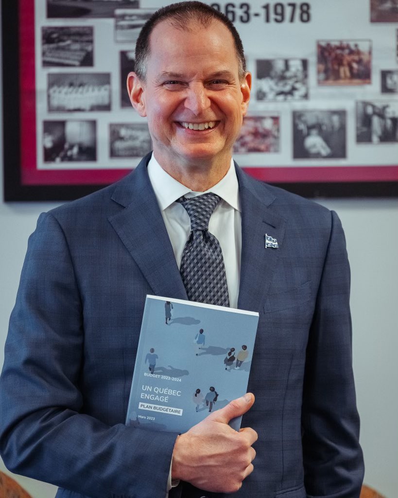EricGirardMFQ's tweet image. Je dévoilais aujourd’hui le thème du #BudgetQc2023: Un Québec engagé. 

J’annonçais aussi qu’à l’avenir, j’allais soutenir une cause plutôt que d’acheter des 👞, en marge du budget. Cette année, je souligne avec @suzanneroy_caq le 75e du Patro Roc-Amadour dans Québec.

#polqc