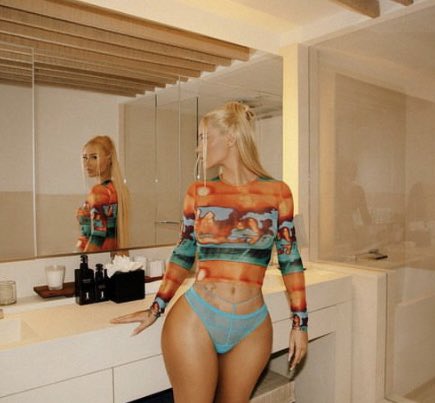 The Iggy Room on Twitter: "Lookin’ in the mirror, only b*tch I depend