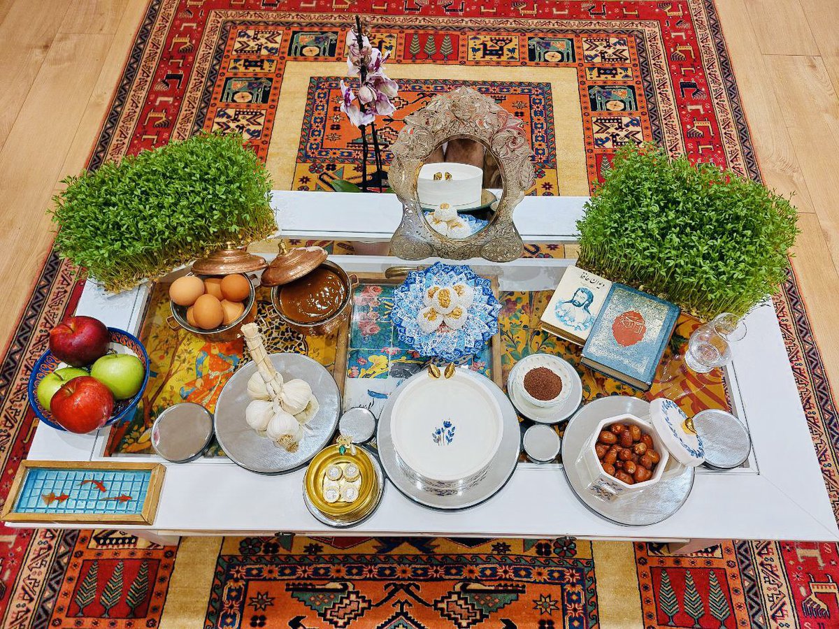 Happy #persiannewyear Norouz 1402!
Another New Year, another #haft_sin 

#WomenLifeFreedom