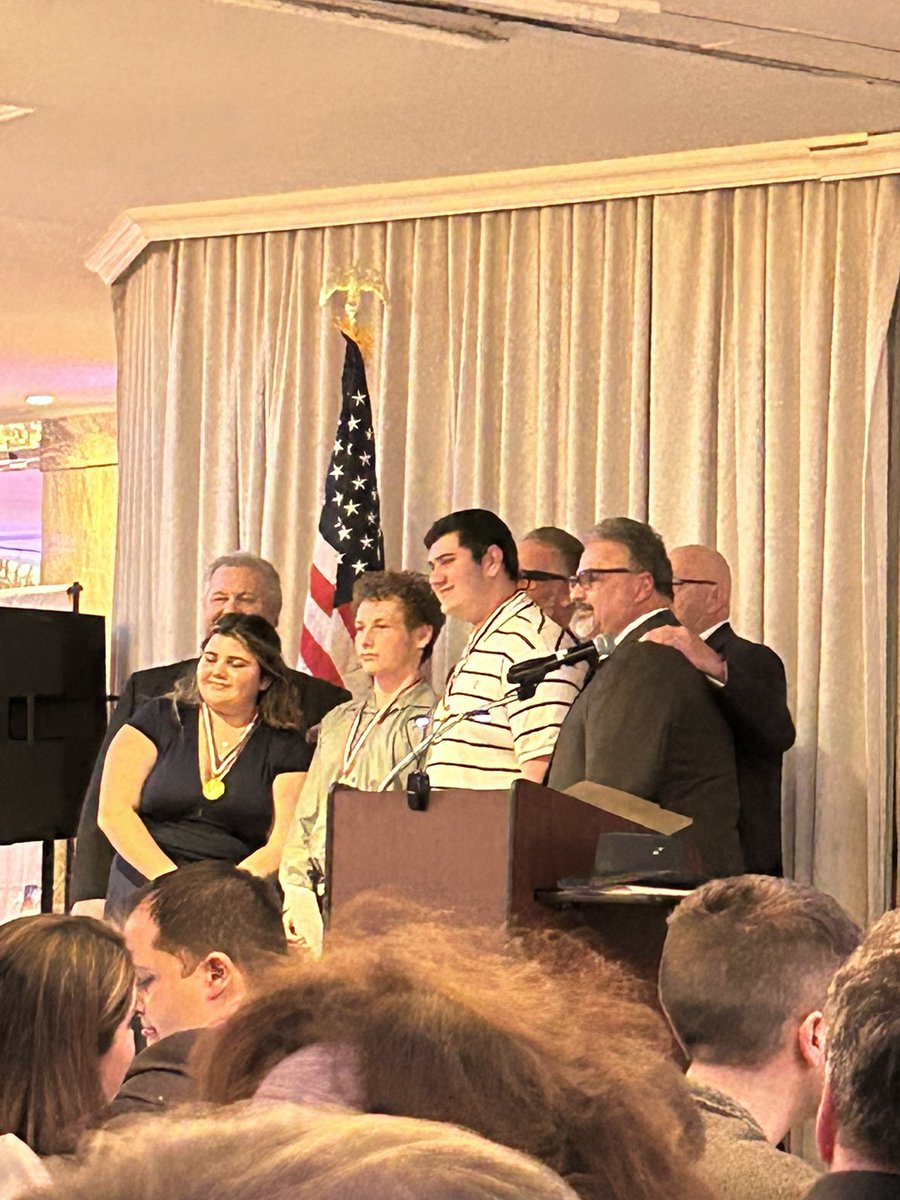 martinojenn's tweet photo. @AcademyLI #MTC culinary arts students honored tonight @acflichefs Ready Set Cook winners and Student Member of the Year🏆💪🏼 #culinary #culinaryarts #CTE #CTEStrong #chef #cheflife https://t.co/uT9VLbAtgn