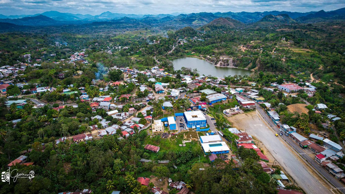Todossomosnicar's tweet photo. Siuna es también turismo, educación y progreso
#Nicaragua
#RAAN
#RACCN
#RCCN
#CiudadesNicaragüenses
#OrgullodemiPaís
By NicaNature vía Facebook https://t.co/1A5mShUcM4