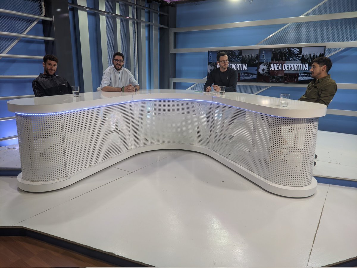 Agradecer públicamente el trato recibido por <a href="/JCCuellarHalcon/">José Carlos Cuéllar</a> en su programa deportivo, en él cual hemos expuesto y detallado la iniciativa que estamos poniendo en marcha en Trebujena, la "TrebuKings League", el campeonato más mediático del momento.

Seguimos trabajando !✊⚽