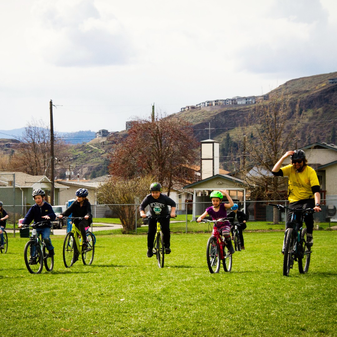 CyclingBC's tweet image. This opportunity to work outdoors,  ride bikes, and inspire young cyclists could be a positive life-changing experience! Go to cyclingbc.net/hopon to learn more and apply.
