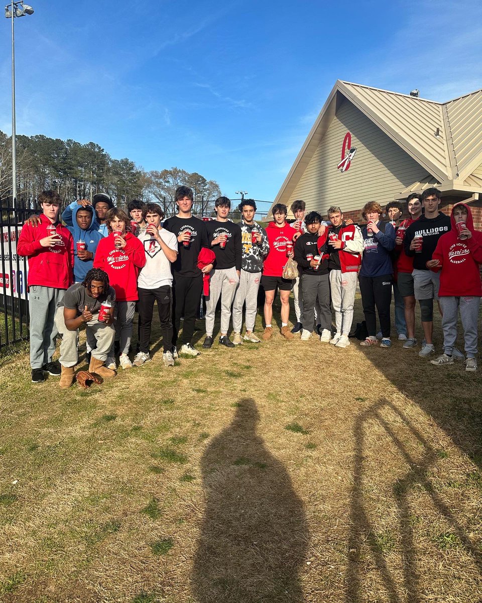 CHSBaseWarriors's tweet photo. We thought “Milkshake Mondays” after sweeps (aka Sweepshakes) was a good idea... then the boys rattled off 15 in a row. 

Anyone want to be a milkshake sponsor? 😂 https://t.co/m8wnGx9zxW