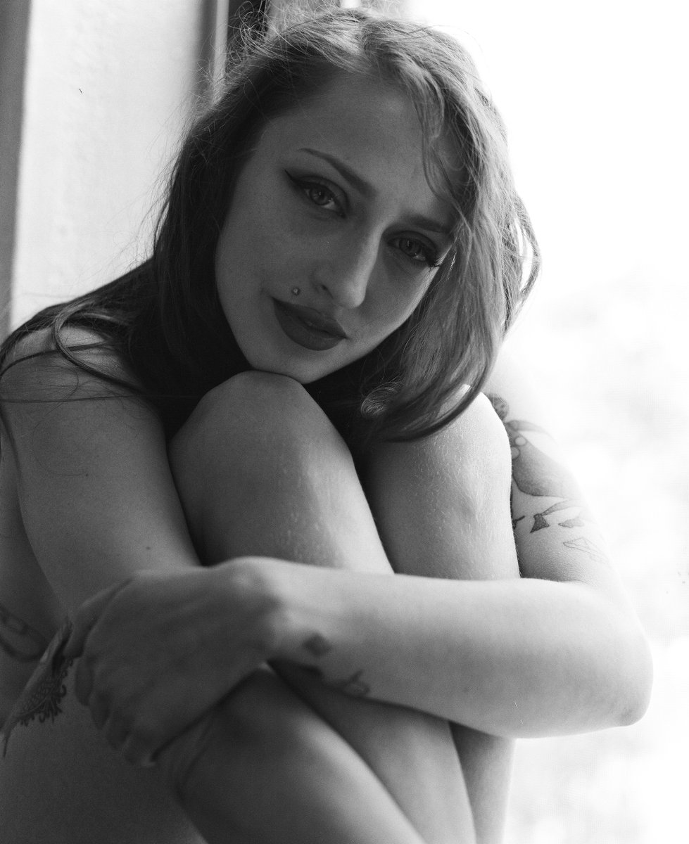 The time has come for me to take a semi-hiatus. I've updated my rates and site to reflect my current reduced availability and energetic capacity, as well as my desire for a lower volume lifestyle prioritizing trusted regulars. I love you all dearly! 💚 https://t.co/kPnsTRoeSt