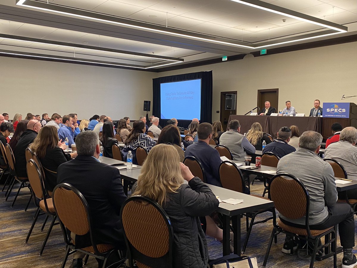 #specsshow2023 attendees filll session rooms ready to hear new trends, innovative ideas and more! #cuttingedgecontent #retail #storedesign #construction  #facilitiesmanagement #talent #diversityequityinclusion #retailrealestate <a href="/Deena46/">Deena Amato-McCoy</a>