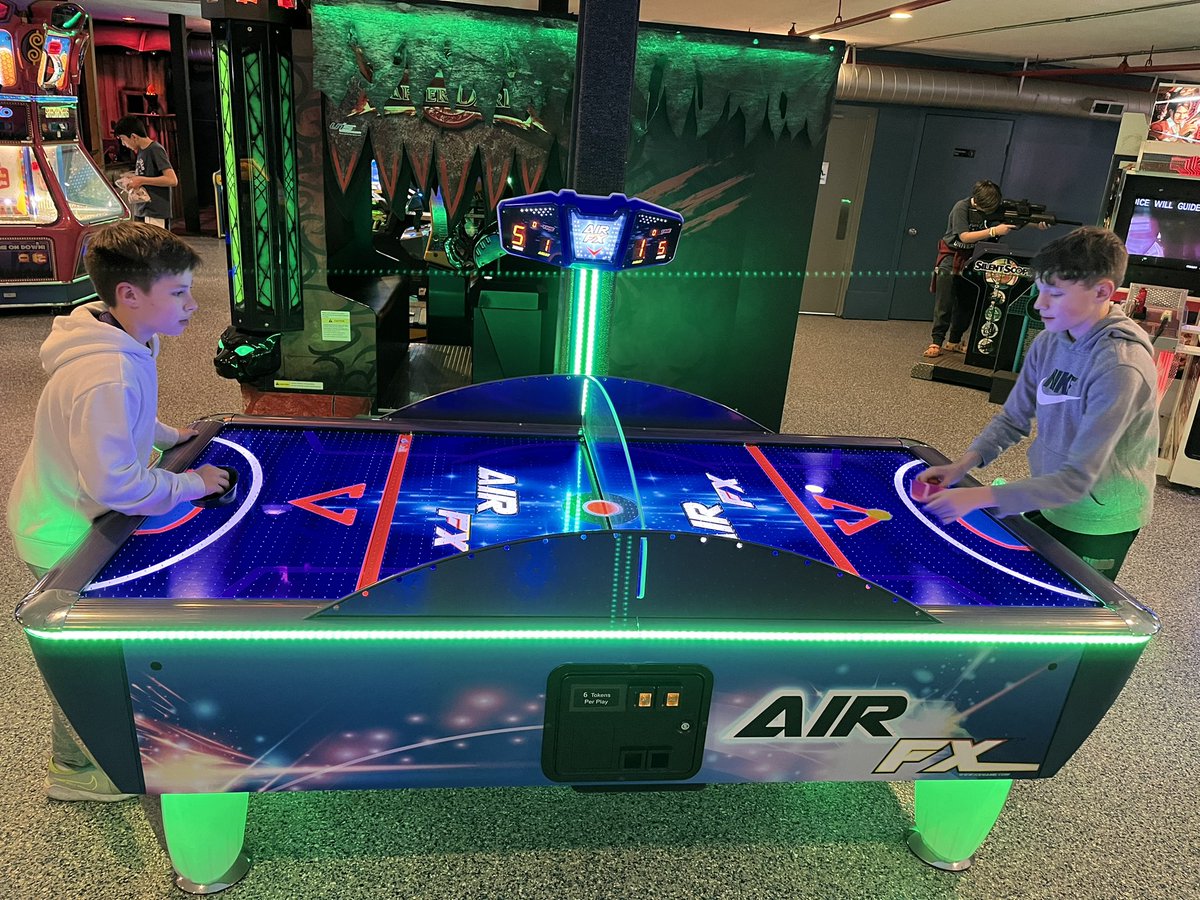 Mr. Burrington tweet media