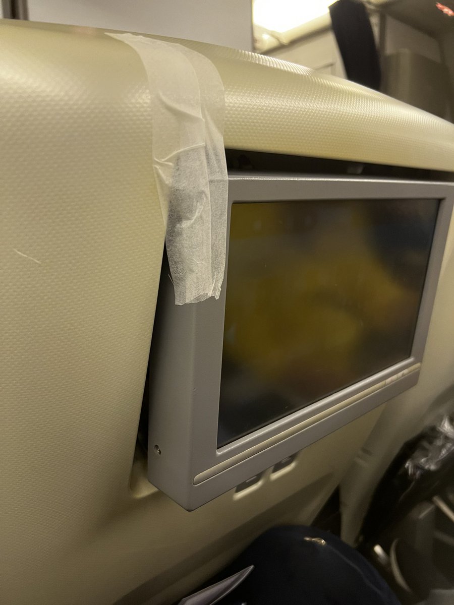 harmonsandhu's tweet photo. @British_Airways this what you get for premium economy for a long haul flight. Really disappointed and to add my screen was faulty and headrest was broken making it an uncomfortable flight for 9+hrs https://t.co/m0qA4MRo2C