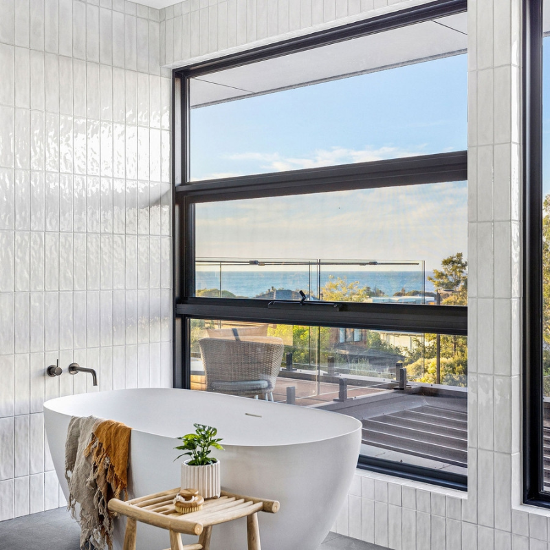homelycomau's tweet photo. Take in breathtaking bay views at 27 Bay Road, Mount Martha.

See more: https://t.co/P29dWFFCfG
 
Listed by: Warlimont &amp; Nutt

#mountmartha #beach #bayviews #coastal #property #realestate #homely #wowhomes #infinitypool #luxeliving https://t.co/uESGjzNXyO