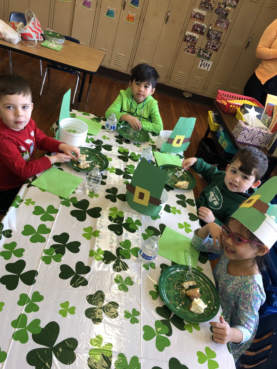 NotreDameNHP's tweet photo. Did you know that we have great fun in Nursery and PK celebrating holidays?  Songs, crafts and snacks add to the excitement! https://t.co/wTFWciv2bu