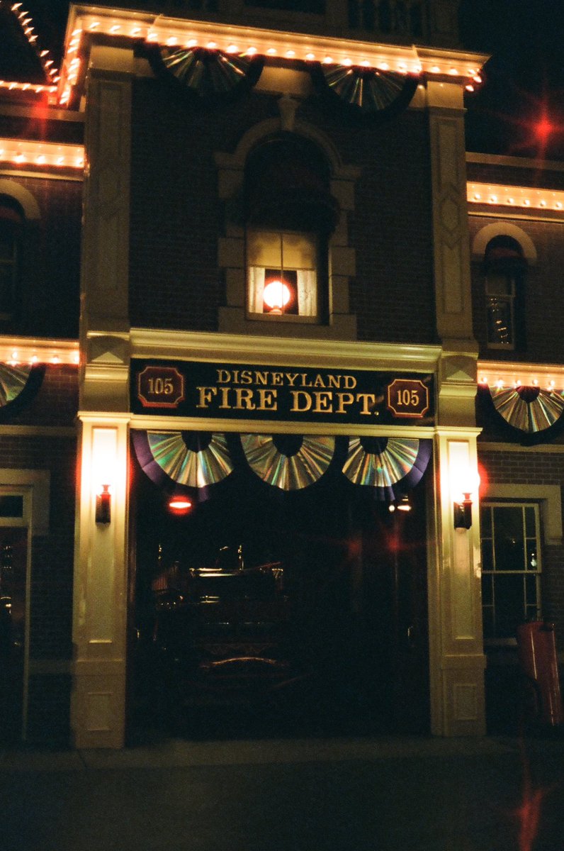 disney at night is so magical 🥹✨

contax g1 | cinestill 800t

#film #35mm #filmphotography #disneyland #disney #disneyparks #nightphotography #cinestill #cinestill800t #neonsigns
@CineStillFilm @DisneyParks @Disneyland