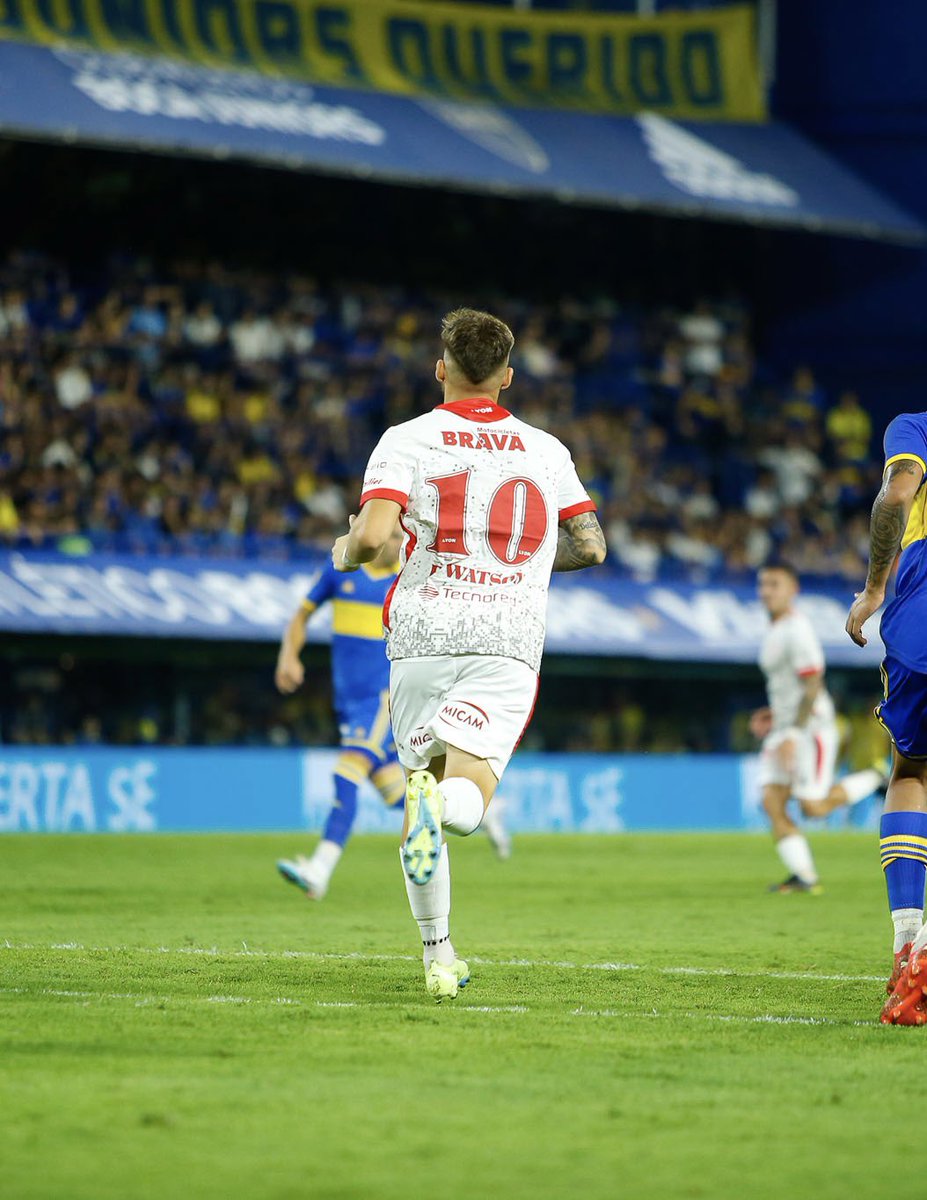 francowatson05's tweet photo. NOCHE INOLVIDABLE 🔥.                          @InstitutoACC 🔴⚪️🔴 https://t.co/HmwFZbEW1C