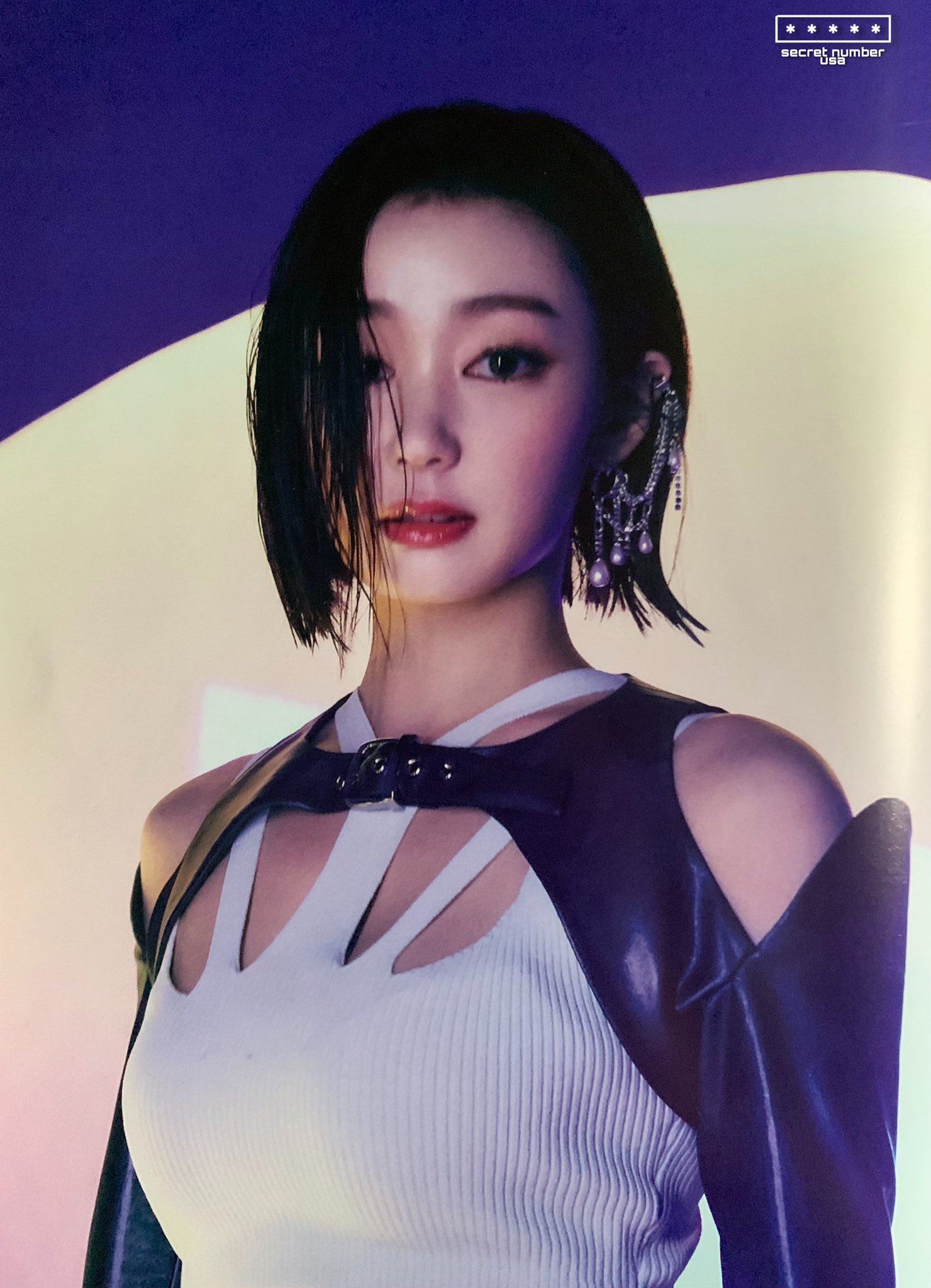 allkpop-on-twitter-global-k-pop-sensations-led-by-foreign-group