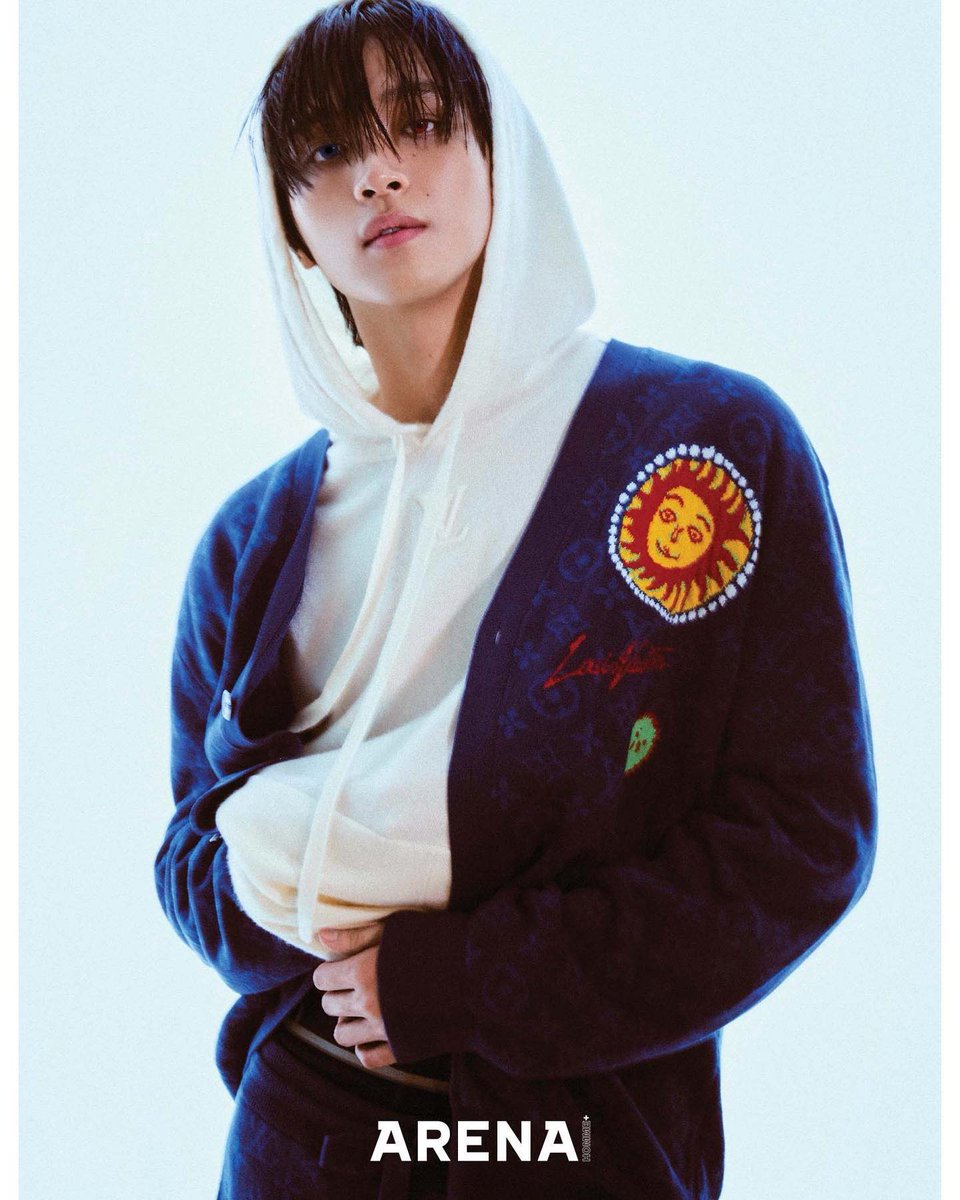 밤 되면 옷장에 걸려잇는 저 태양마크가 말걸게생겻다
아우 추워
야 춥다
춥다니깐??
밤같은건왜잇는건지참..