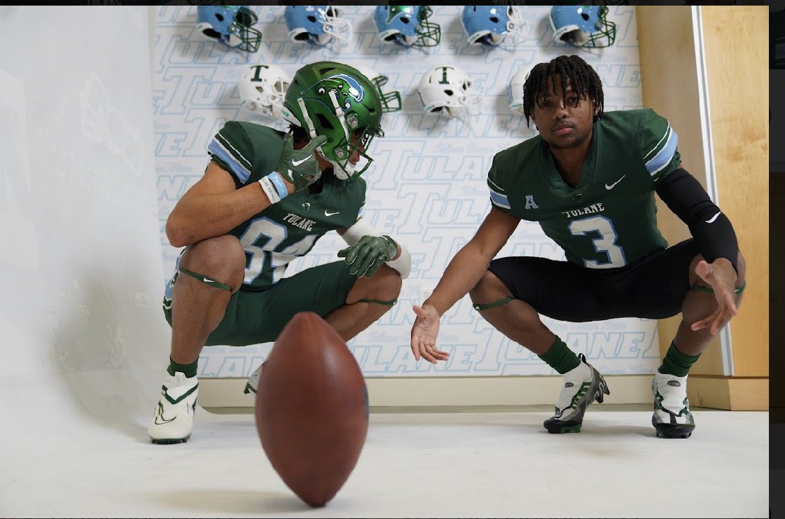 Blessed for Tulane University for having me. Had a great time with my boy  <a href="/JordanWash0/">Jordan.Washington0</a> <a href="/GreenWaveFB/">Tulane Football</a> <a href="/LCLobosFootball/">LanghamCreekFootball</a> <a href="/CoachLawrenceFB/">Donald Lawrence</a> @LCHS_CoachFish <a href="/coachlang02/">Thomas Lang</a>
