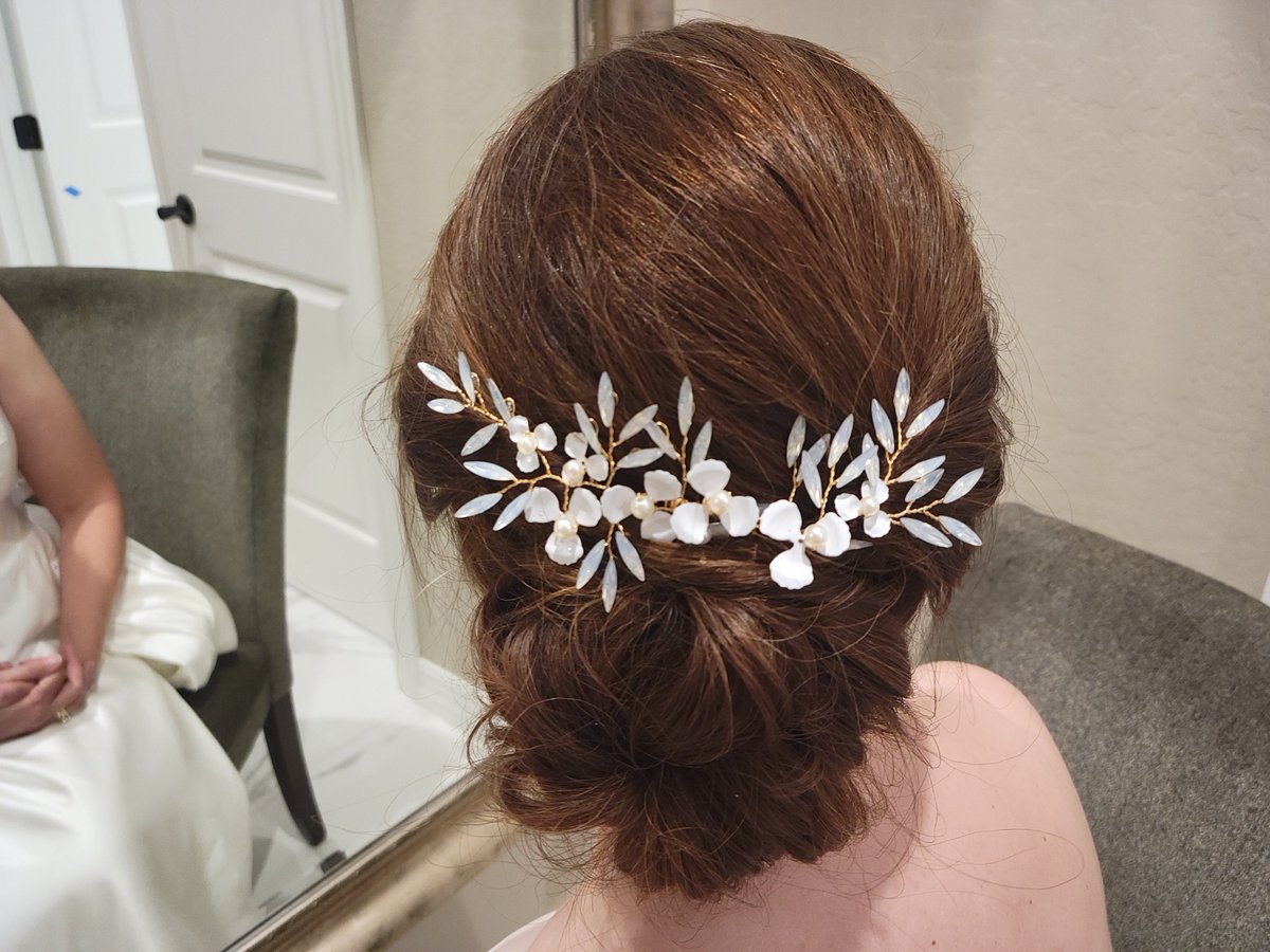 Thanks for the kind words! ★★★★★ 'I am so excited to wear this on my wedding day. it is stunning' Jasmine I. etsy.me/3lrOEZk #etsy #white #wedding #gold #fairytaleprincess #bridalhairpins #weddinghairpins #bridalhairvine #bridalhaircomb #prom #gift #crystal