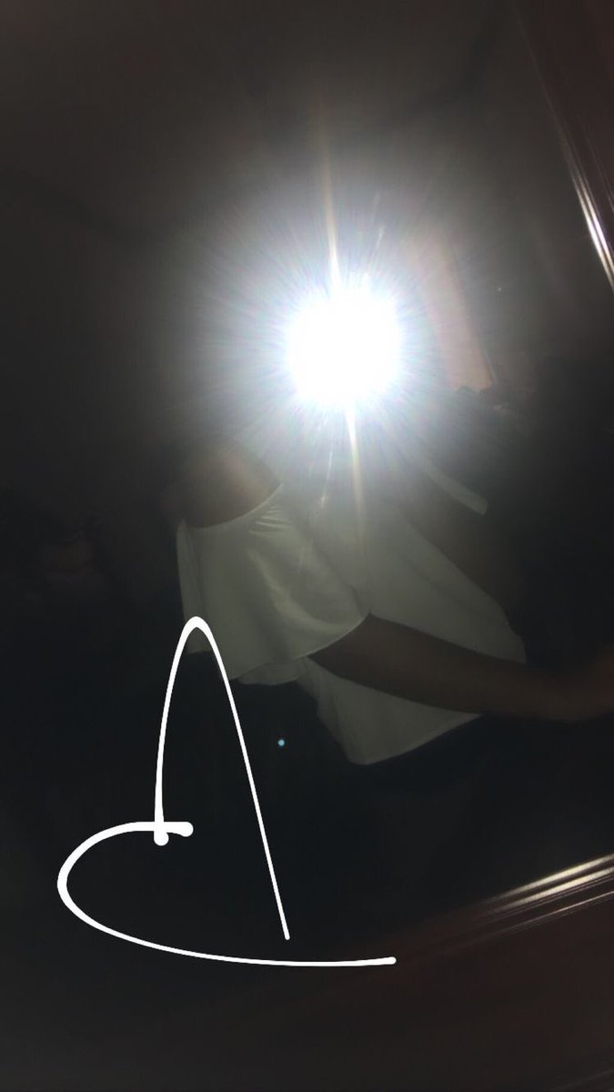 Xilaprincess's tweet photo. #MONEYSLAVE vous êtes ouuuuuu ? Aucun n’est capable de me faire plaisir ça me dégoûte. Je ne peux pas être gâtée comme une princesse sans ça 😞💗 #moneyslavefrance #moneyslave https://t.co/uoX6QHZSdy
