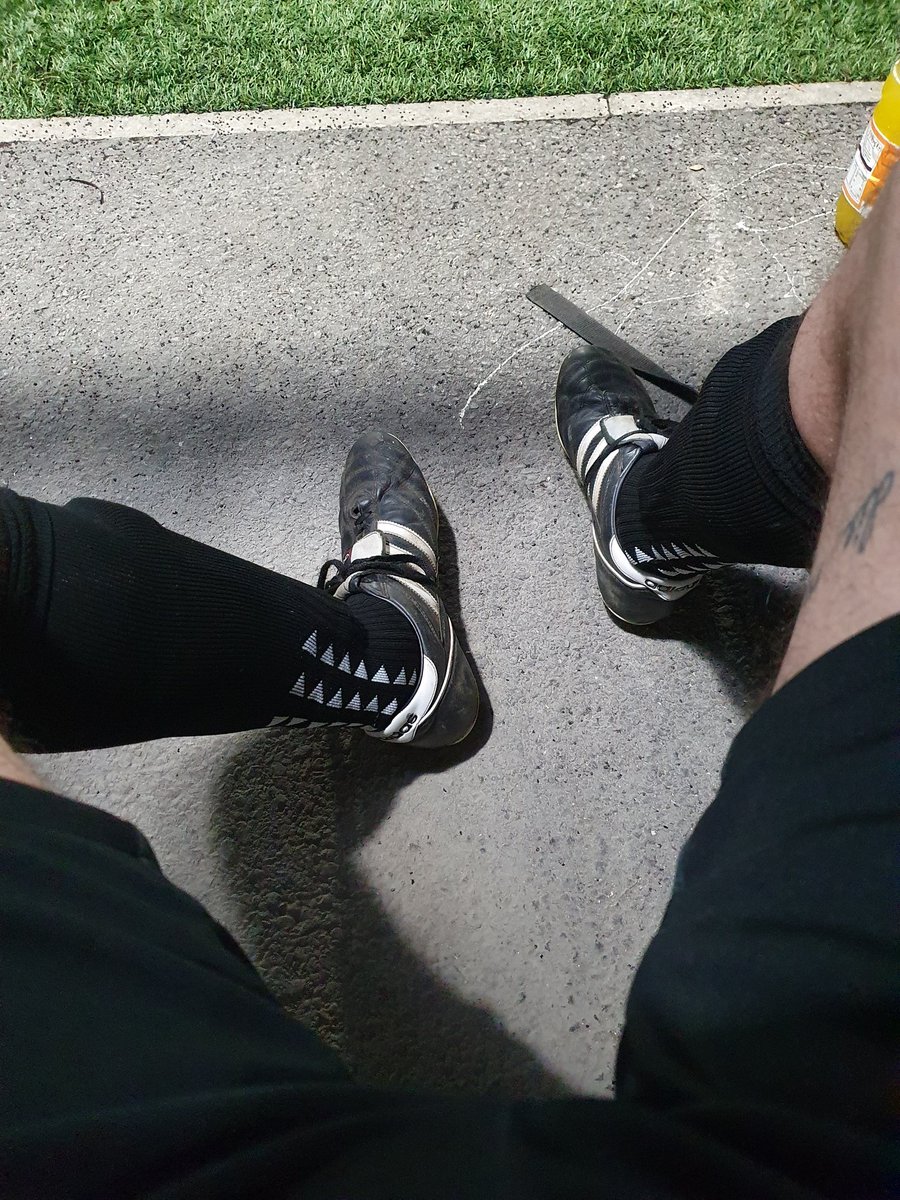 KJaOReilly's tweet photo. Finally come to terms with being an old twat.

Veterans debut tonight, at Hemsworth Miners Walfare 😅

#Codger https://t.co/LnXeGIa3td