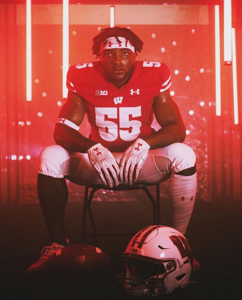 Wisconsin LB Maema Njongmeta last season:

♦️ 89.9 PFF Grade
♦️ 25 QB Pressures
♦️ Zero TDs Allowed
♦️ 52.6 Passer Rating Allowed