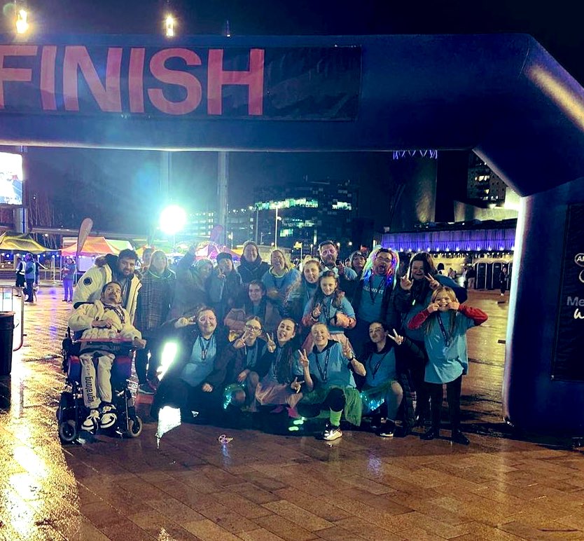 ellachadwick1's tweet photo. On sat i did the #GlowWalk at Media city for @alzheimerssoc with a group of friends i loved doing it and hope lots was raised by everybody to help the people that need it 🥰💙 https://t.co/c3iSFwvJYb