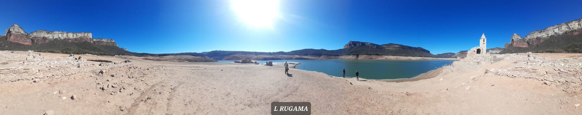 lluisrugama's tweet photo. PANORÀMICA SECA.
#ruguifoto #projecteels50i #quenoparilamaquina #fotoperidisme #vida #naturalesa #terra #canviclimàtic #aigua #sequedat #civisme #pantàdesau #repte365fotos https://t.co/Zn75wOTT0A