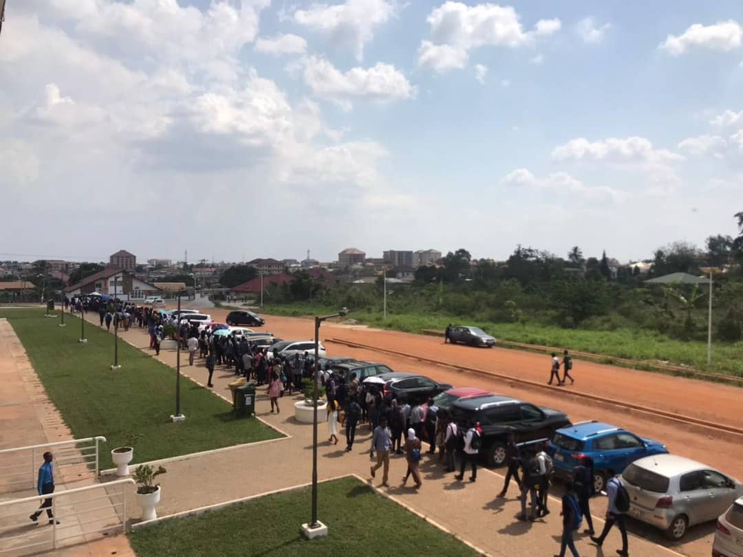 Dr__BBY's tweet photo. BBY’S Take: Privatization of campus transport , a step in the right direction?
By Bernard Bosomah Yeboah

The issue of transportation has become a dicey one of late.
Day in day out, long queues are seen at Medical Village and Pharmacy bus stop with students spending long hours... https://t.co/gzpCVem22a