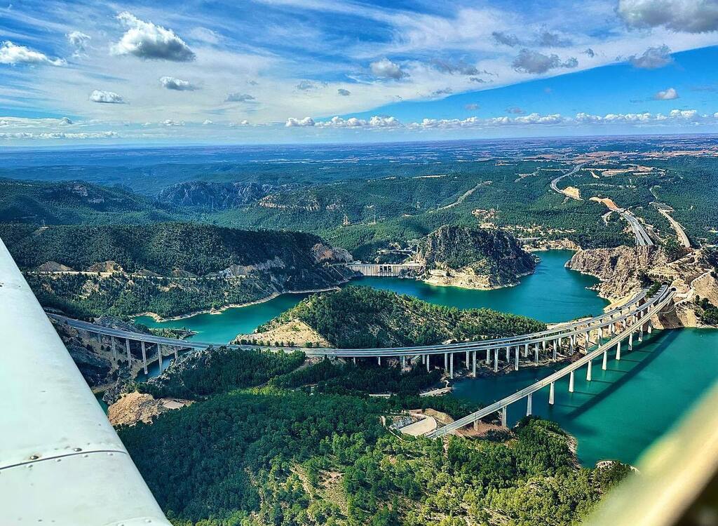 fpico1972's tweet photo. “Once you have tasted flight, you will forever walk the earth with your eyes turned skyward, for there you have been, and there you will always long to return.” Leonardo da Vinci.
#pilotlife #wingview #piper #pa28 #flight #pilot #privatepilotlife #pilot… https://t.co/59fMm3hiR2 https://t.co/JSgktnQCP1