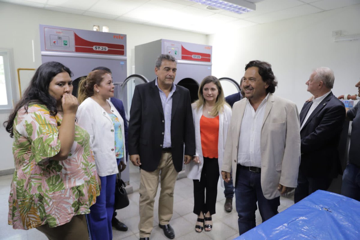 GustavoSaenzOK's tweet photo. ➡️ Trabajamos en 628 metros cuadrados con la construcción de varios espacios, con todo el equipamiento necesario, con el objetivo de mejorar el acceso a la salud de los metanenses.

✔️Habilitamos además en el nosocomio una nueva oficina del Registro Civil. https://t.co/WWeWLVTNjx