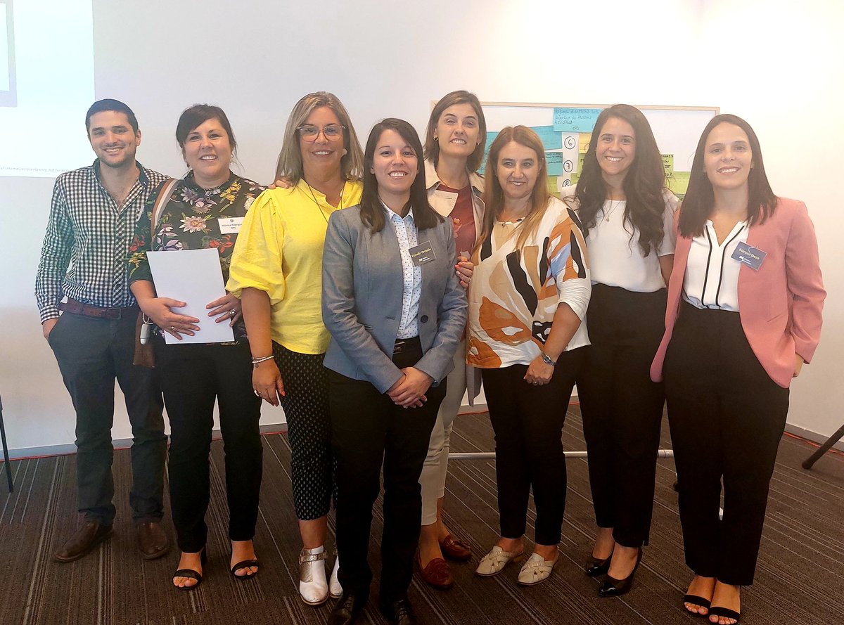 Nos seguimos capacitando. Gracias por el taller <a href="/hodizzio/">Hugo Odizzio</a> <a href="/FiorellaOrmeo1/">Fiorella Ormeño</a> Lo aplicaremos en nuestra tarea en 1a Infancia de <a href="/inau_oficial/">INAU</a>