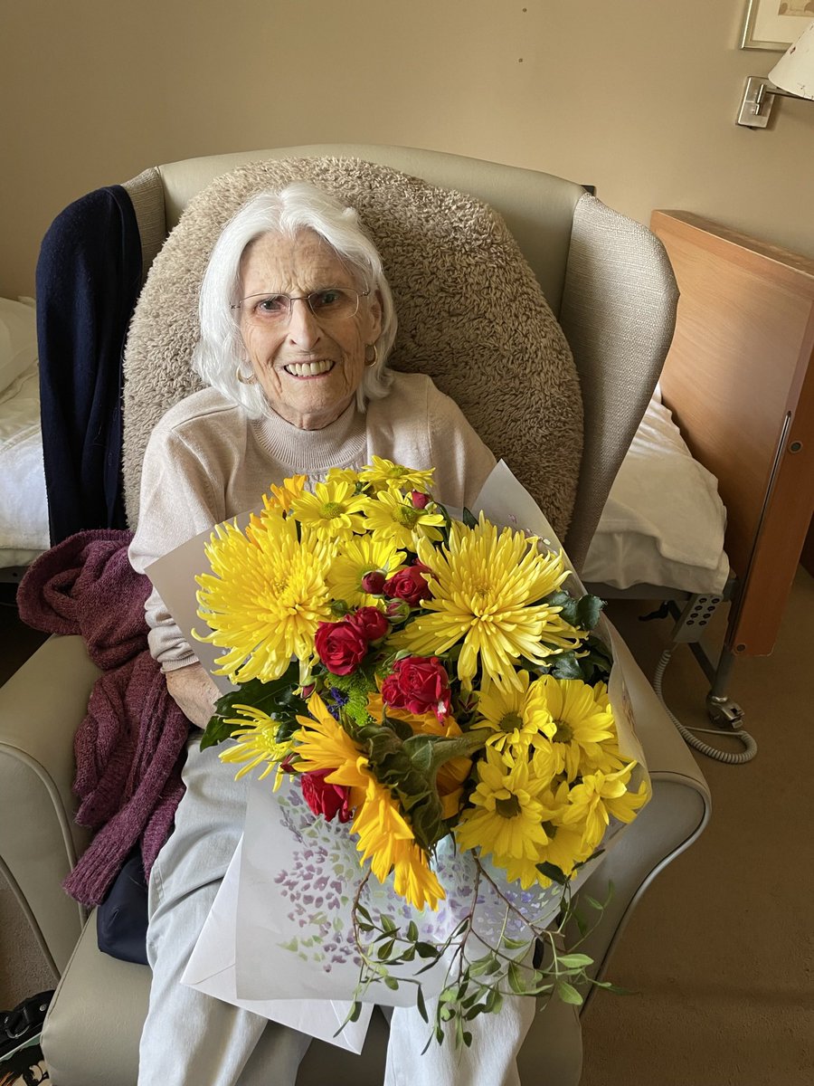 Sarah Grout tweet media