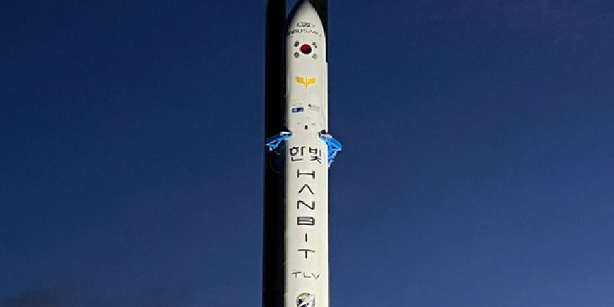 SpaceIntel101's tweet photo. More photos of @innospacecorp's #HANBIT-TLV🚀 on the launch pad before its successful launch. https://t.co/r6efSjV56p