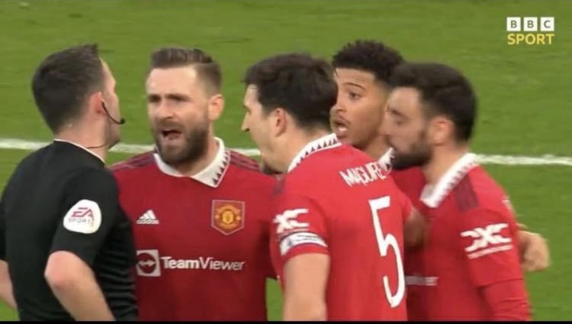 FfcLucan's tweet photo. Any chance of charging United for the same thing you charged us for earlier in the season you shameless fucking bastards https://t.co/6JWjtcuc1x