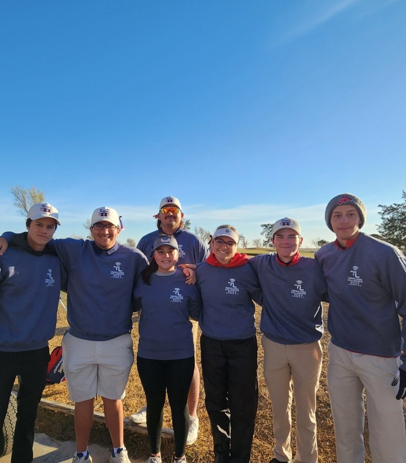 USW_HobbsNM's tweet photo. A week ago today, our Mustang golfers played the Tanklogix Collegiate 2023 Tournament in Andrews, TX.ποΈββοΈποΈ Thank you Midland College for providing our USW Golf team with these incredible sweatshirts! β€ππ€π΄
#USWgolf #mustangstrong https://t.co/rKzAVhtpjj