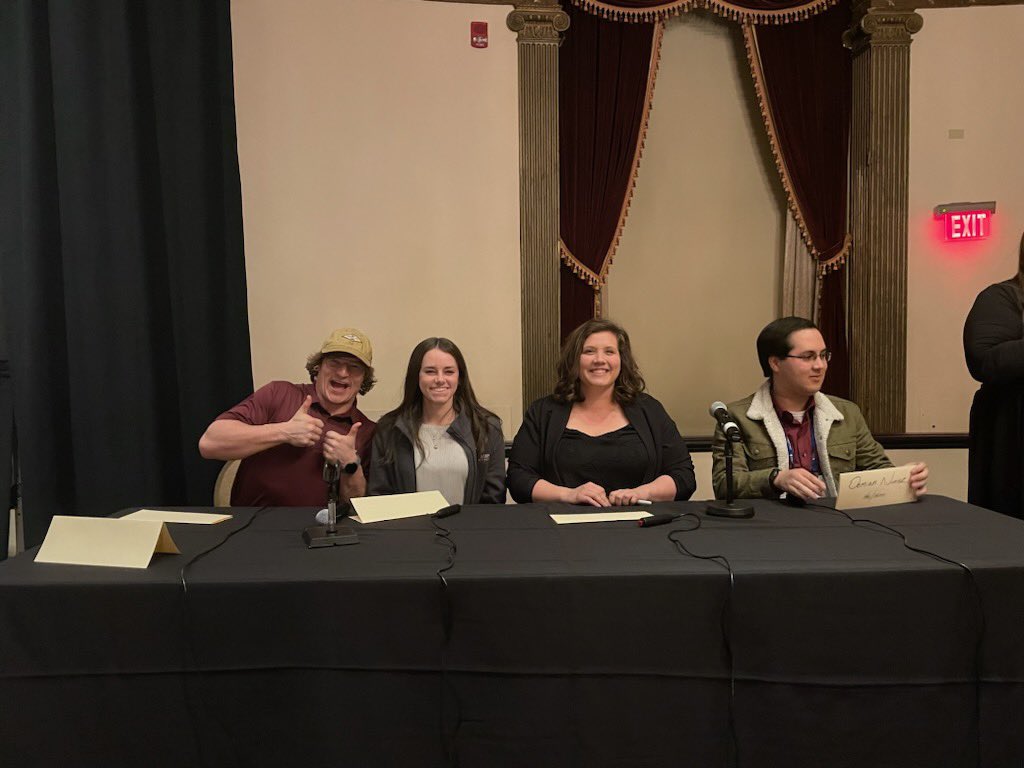 Taylore Tomlinson tweet media