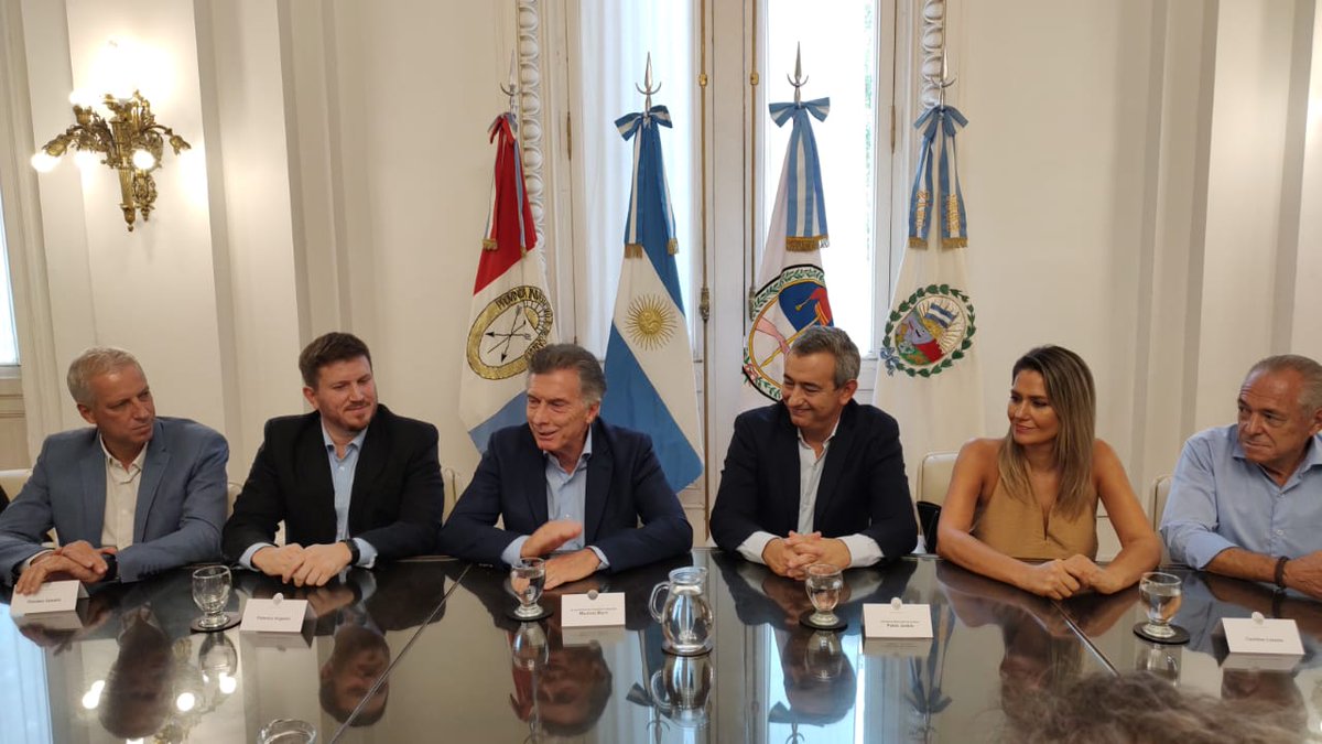 juanmonteverde's tweet photo. Así, a la violencia que padecemos a diario, le van a agregar más violencia. Y la solución que necesitamos se va a alejar definitivamente.
Para enfrentarlos necesitamos un nuevo espacio político: plural, diverso y valiente. Capaz de construir una #RosarioSinMiedo. Podemos hacerlo. https://t.co/kggh1ArIyf