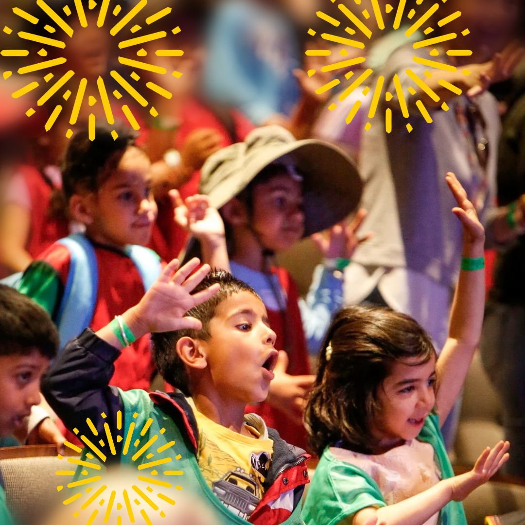 SurreyChildFest's tweet photo. Happy World Day of Theatre for Children and Young People!  We believe the performing arts can open hearts, and families + friends should share these experiences together. Take a kid you love to the theatre! See what's on at https://t.co/jmXEG9K2GU #takeachildtothetheatre https://t.co/ulnMle7xaz
