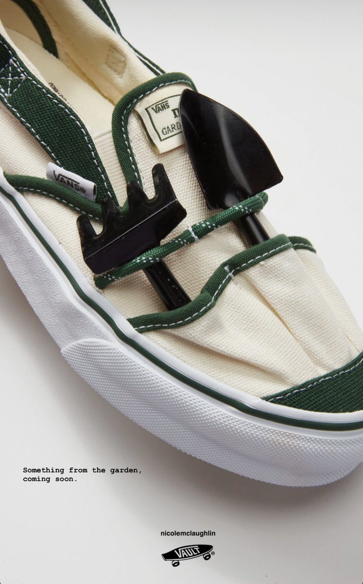 OnlyVans1966's tweet photo. ES | Vans Vault tramando algo nuevo… 🤤🌿🪴

EN | Vans Vault teasing some gardening stuff… 😂 

#vans #vansvault #vansskateboarding #ilovemyvans #ilovevans #onlyvans #vanslover https://t.co/xNPNmo1Ne3
