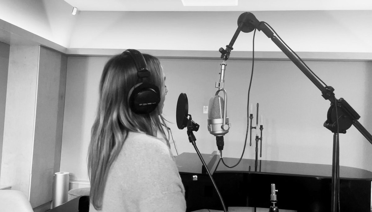 _AKirkpatrick's tweet image. had a blast making studio magic with Warner Chappell Production Music last week in LA 💫🎥 #composer #productionmusic ⁦@WCPMus⁩