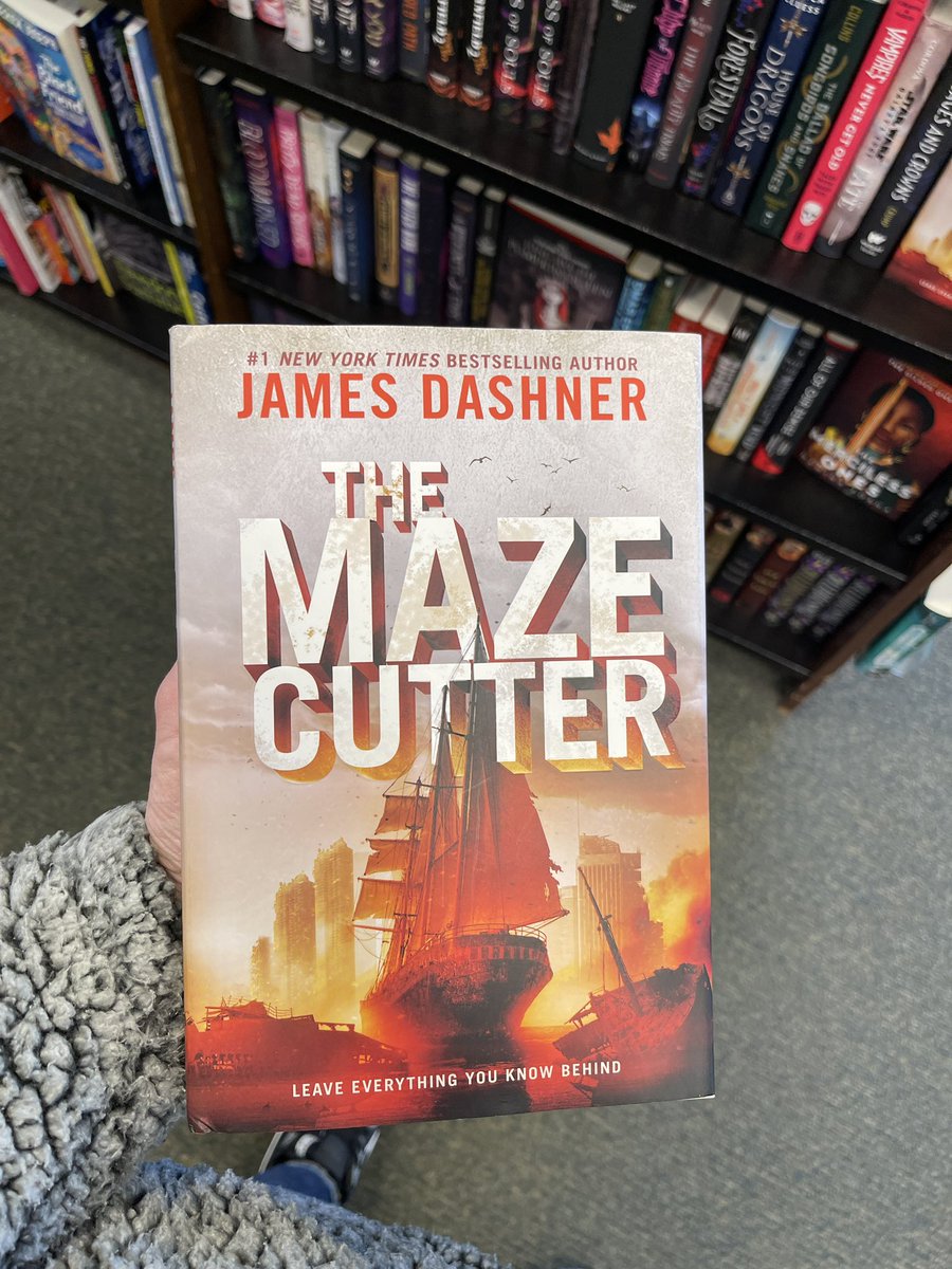 stolcino's tweet image. I hadn’t heard of this book getting released (Nov. ‘22) Anyone read it? #TheMazeCutter #JamesDashner