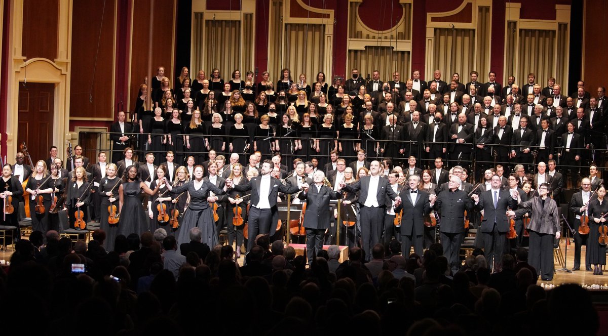 MendelssohnPgh's tweet photo. This weekend's performance of In Words and Music: Honeck Conducts Mozart's Requiem was a stunning and moving masterpiece!  Bravi, tutti to everyone involved! @pghsymphony @PSOMusicians @manfredhoneck 

Read OnStagePittsburgh's review: https://t.co/gifK7zED8n

📸: Julie Goetz https://t.co/xJGF83ofVb