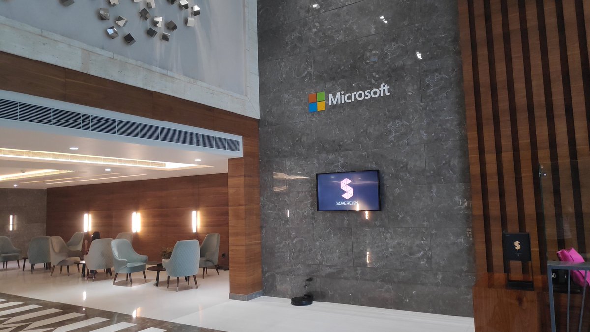 Aryan_Garg25's tweet image. Had a great session .🔥
#pologon #polygondelhiguild #polygonfusion #Microsoft