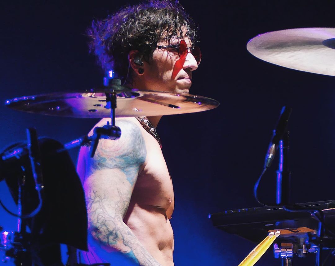 TOPUPDATERS's tweet image. .@joshuadun at the Lollapalooza Chile last night #LollaCL2023 

via frankiedrew on Instagram