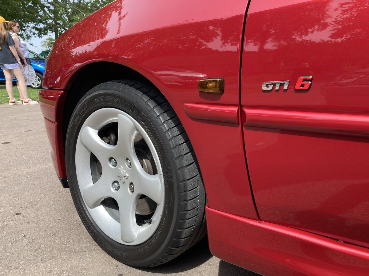 Mrwaterbiscuit's tweet photo. Needing some #MondayMotivation? Have some gorgeous #Peugeot #306 #GTi6 #PSCUK https://t.co/zUSbKkNEuM