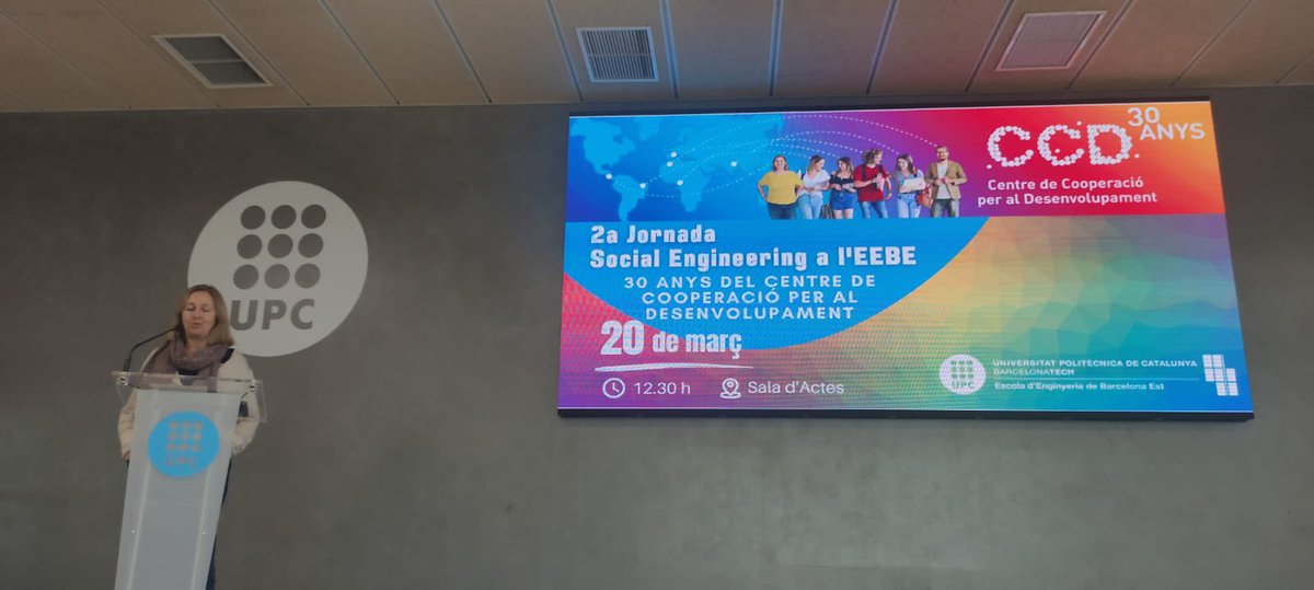 Molt agraïda a <a href="/EEBE_UPC/">EEBE</a> per l'organització de l'acte dels 30 anys del <a href="/ccdUPC/">CentreCooperació-UPC</a> en la 2a Jornada Social Engineering.  Les persones  que avui han presentat els seus projectes són un gran exemple del compromís del centre i del Campus Diagonal Besòs en aquest àmbit.