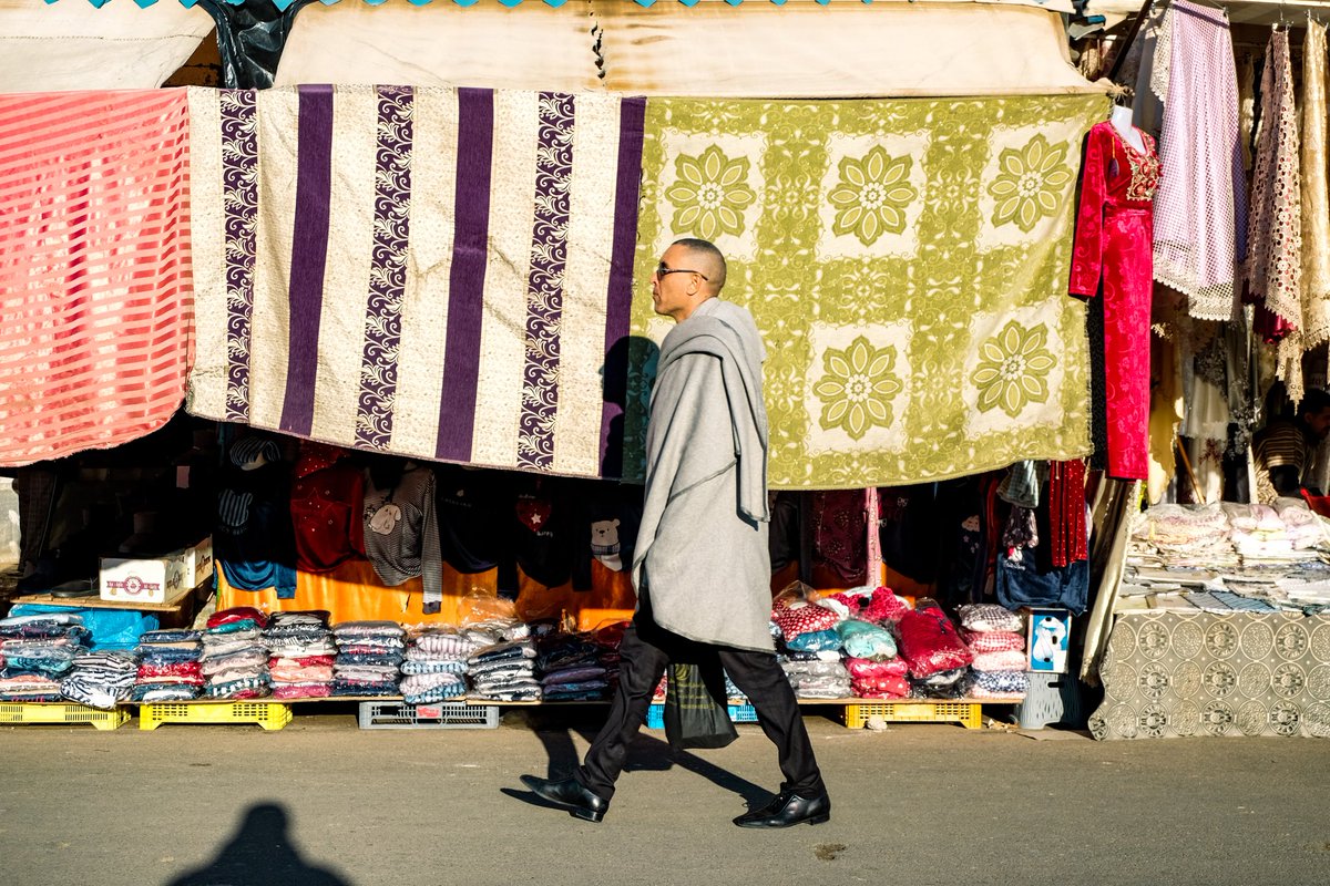 Street scene 🇲🇦
.
#photooftheday #photographers #photographylovers #photography #street_macadam #streetphotographer  #spi_collective #streetphotography #streetphotocollective #streetphotographers #streetleaks #people  #hipaae #PHOTOS #PhotoAlbum #PhotoMode #Morocco